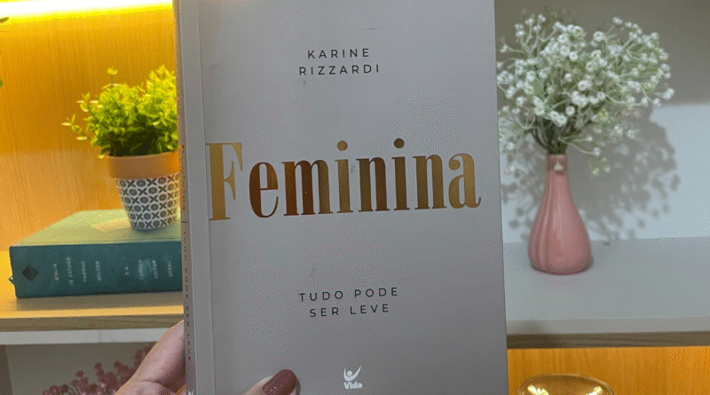 Feminina: Resenha do Livro
